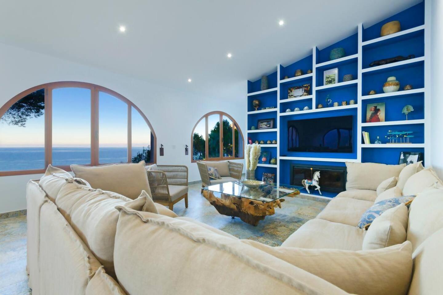 Villa Maripins Con Jacuzzi Y Vistas Unicas Al Mar Banyalbufar