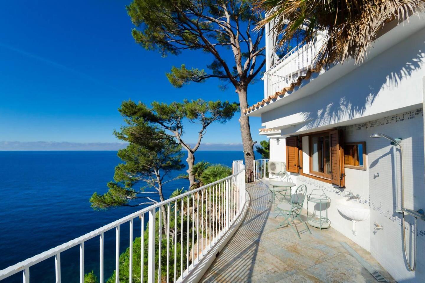 Maripins Con Jacuzzi Y Vistas Unicas Al Mar Banyalbufar