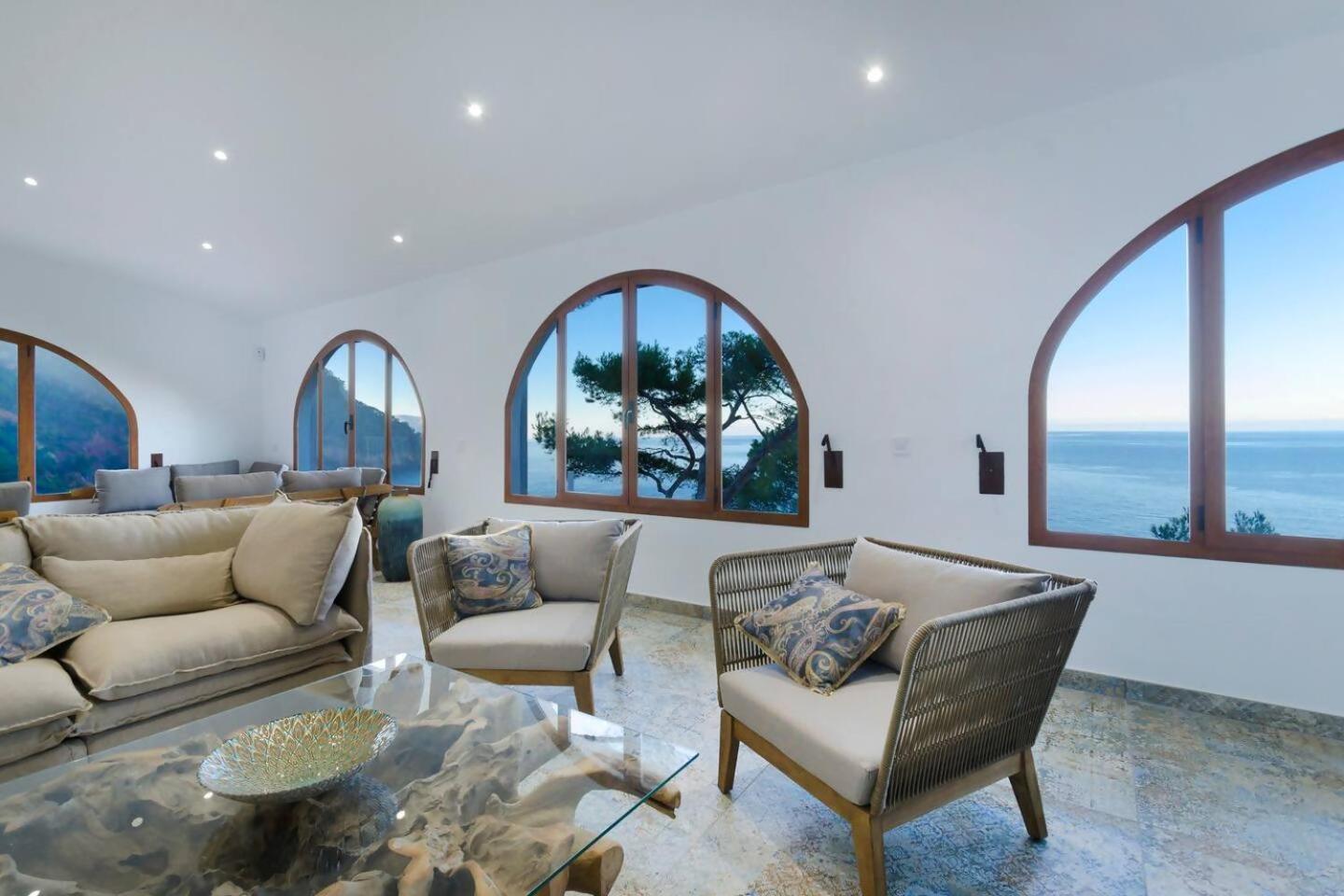 Maripins Con Jacuzzi Y Vistas Unicas Al Mar Villa